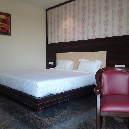 Rewa Residency Otel Dış mekan fotoğraf