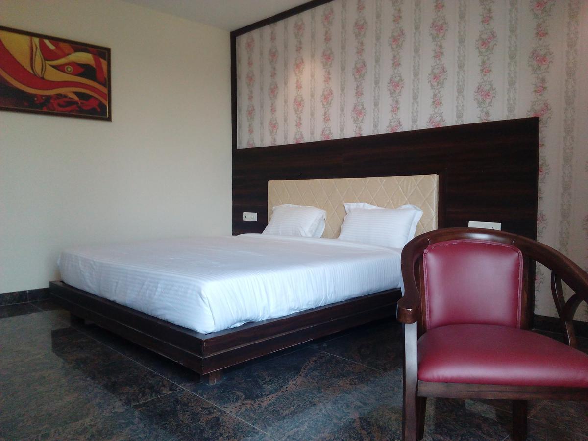 Rewa Residency Otel Dış mekan fotoğraf